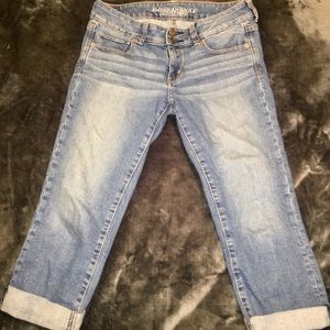 American Eagle Crop Jeans